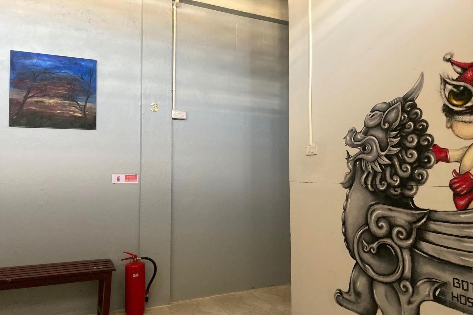 Gotum Hostel 2 & Money Exchange Phuket Bagian luar foto