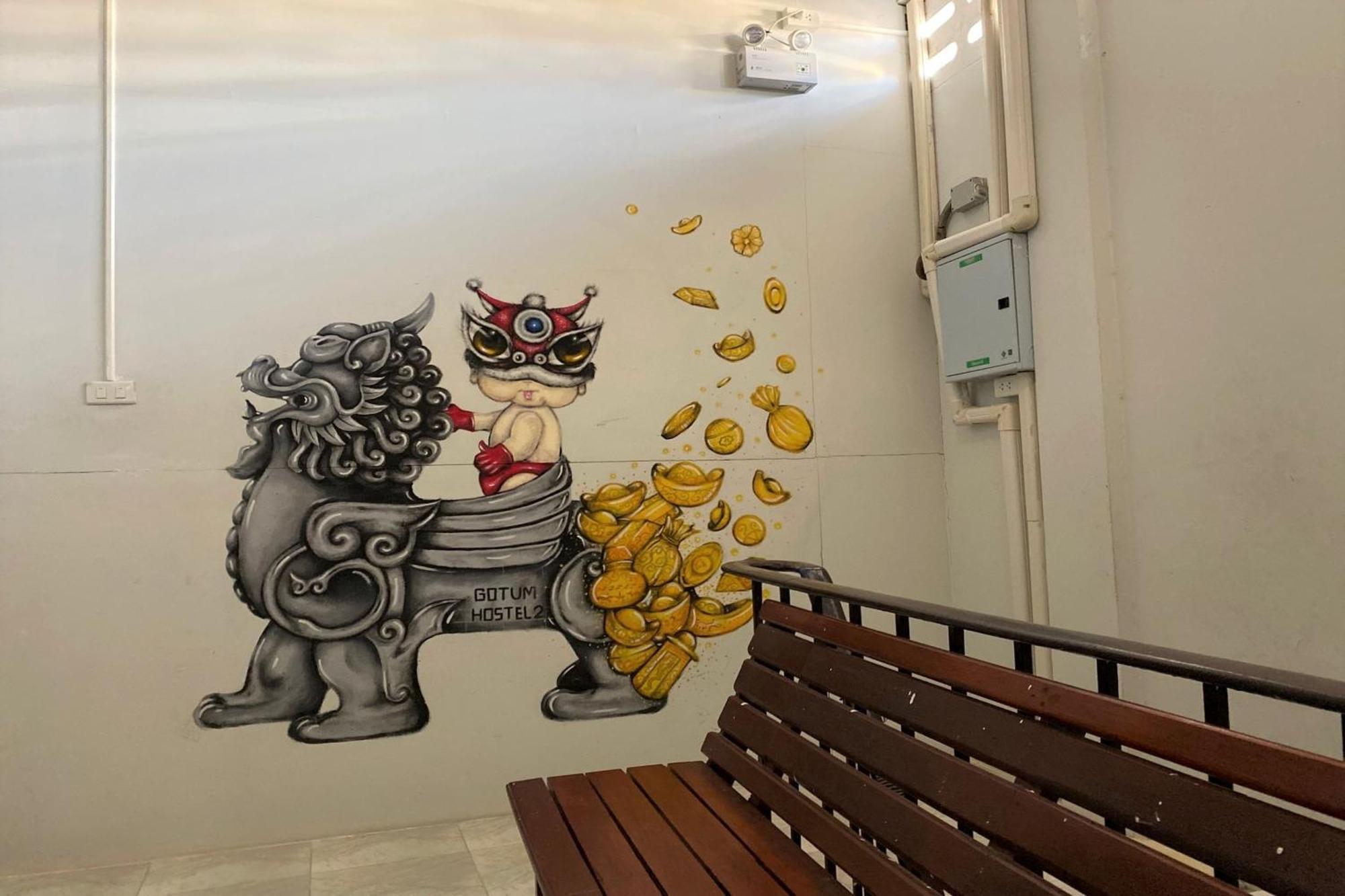 Gotum Hostel 2 & Money Exchange Phuket Bagian luar foto