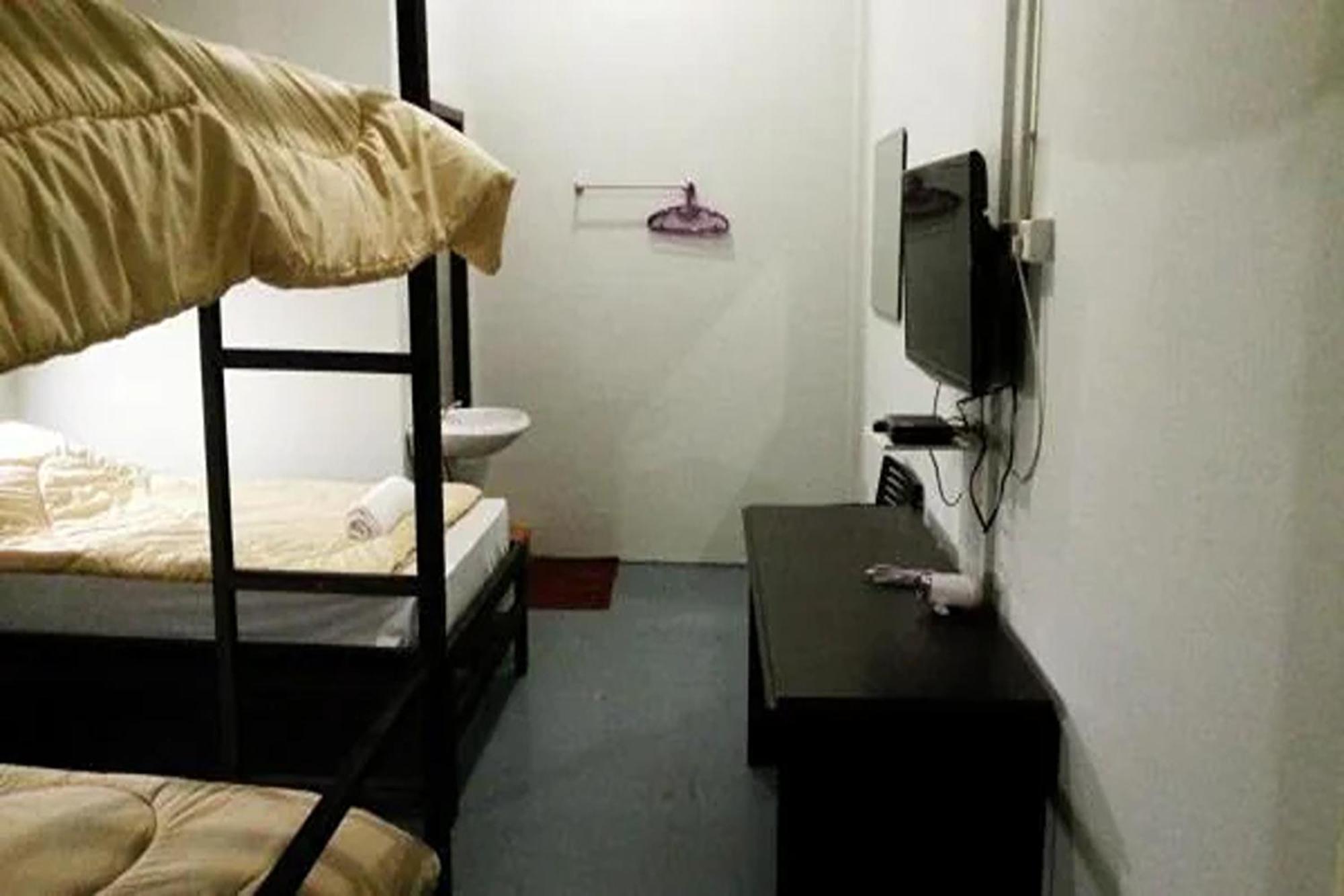 Gotum Hostel 2 & Money Exchange Phuket Bagian luar foto